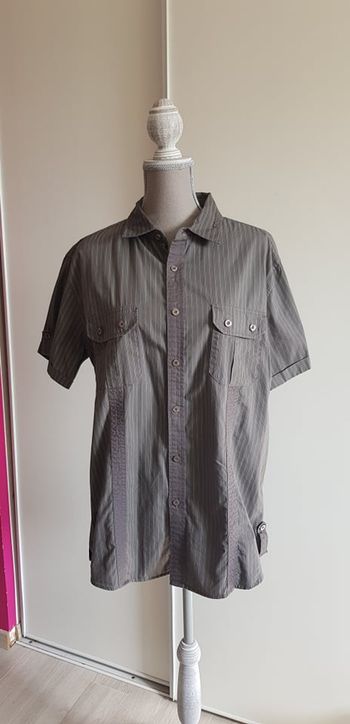 Chemise rayée manches courtes