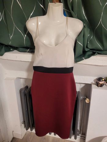 Magnifique robe femme à bretelle taille 38 m New look