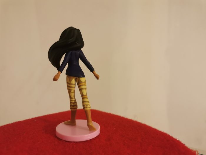 Figurine pocahontas disney - photo numéro 3