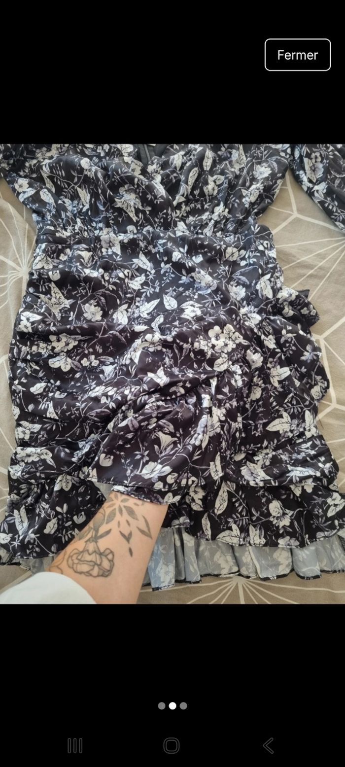 Robe portefeuille satin - photo numéro 2