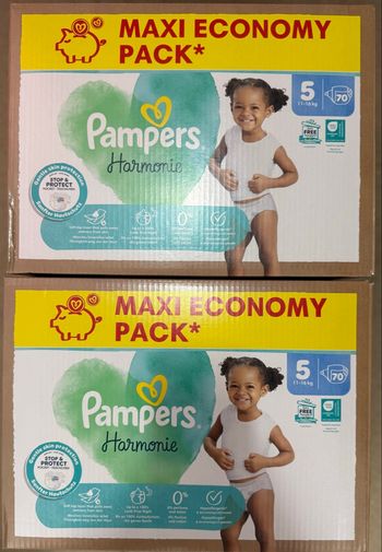 2 paquets de 70 couches Pampers Harmonie Taille 5