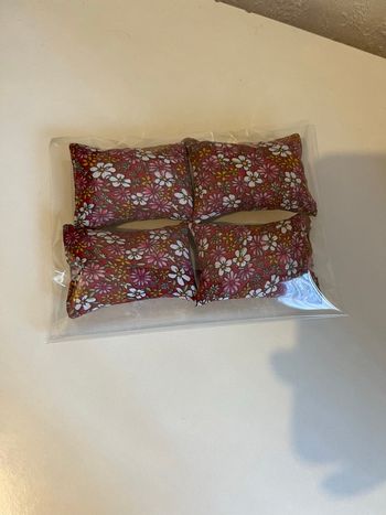 Lot 4 coussins pour barbie Neuf