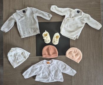 Lot de vêtements fille 1 mois