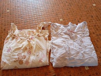 Lot de 2 blouses tee shirt