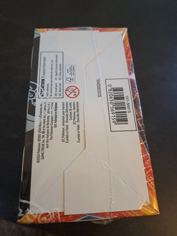 Display Pokémon Étincelles Déferlantes
Boîte neuve, 36 boosters 100% scellés ✨ - photo numéro 3