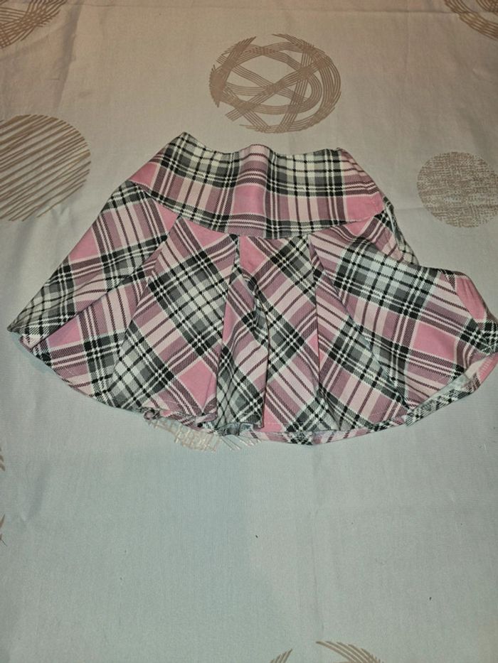 Jupe à carreaux 4 ans - photo numéro 3