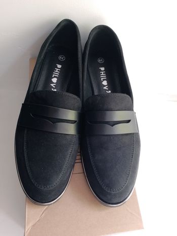 Chaussures neuves