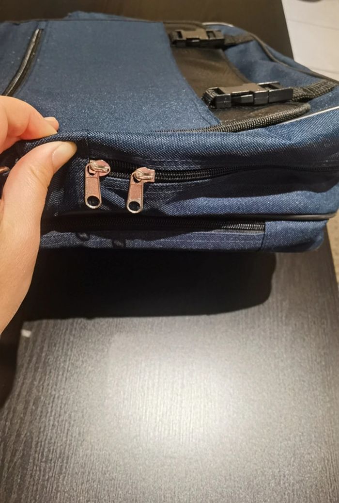 Sac pour pc portable avec lanière - photo numéro 8