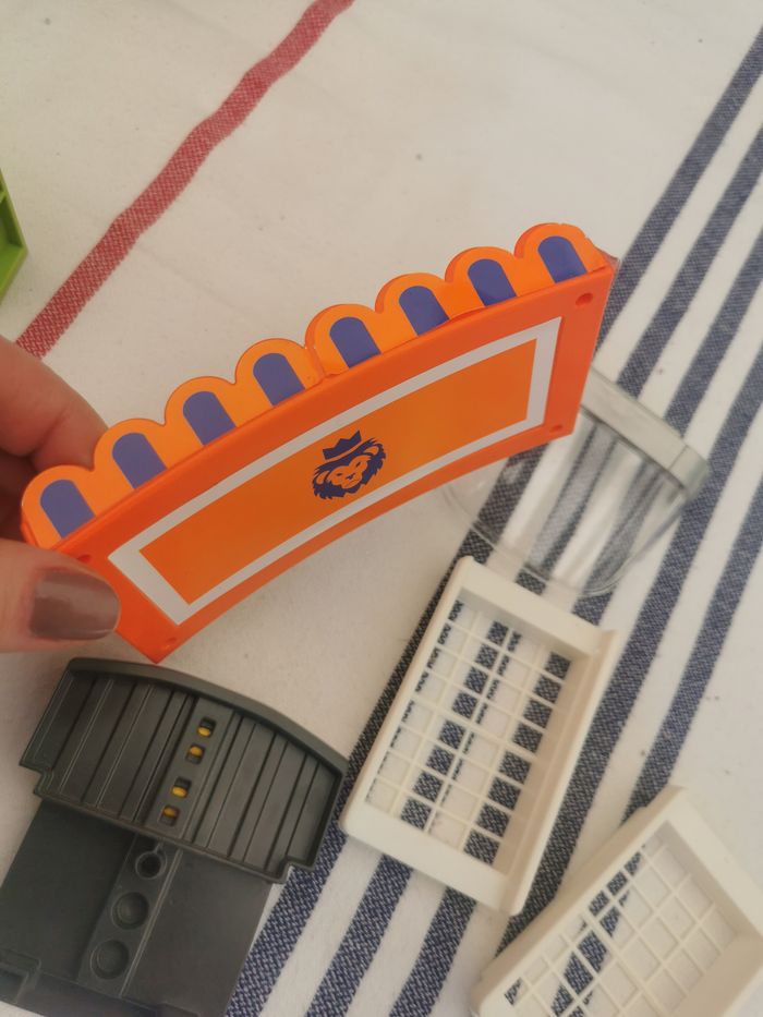 Lot de pièces détachées Playmobil - photo numéro 9