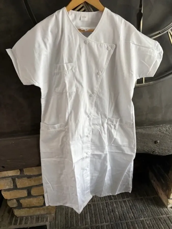 Blouse longue de travail femme en coton strillé taille 40 / L