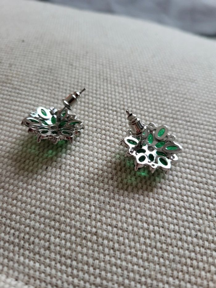 Boucles d'oreilles fantaisie - photo numéro 5