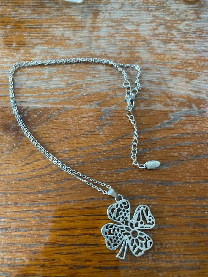 Collier trèfle - photo numéro 2