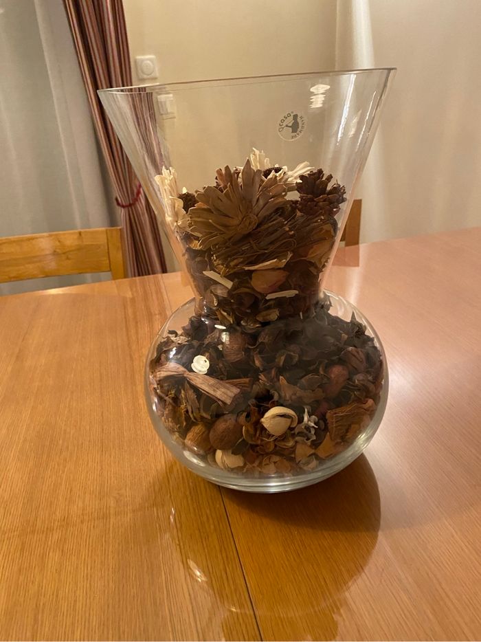 Un grand vase en verre transparent de chez casa - photo numéro 3