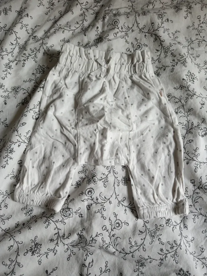 Pantalon blanc à pois argentés tape à l'oeil 59cm