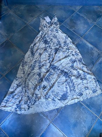 Robe longue dos nu neuve