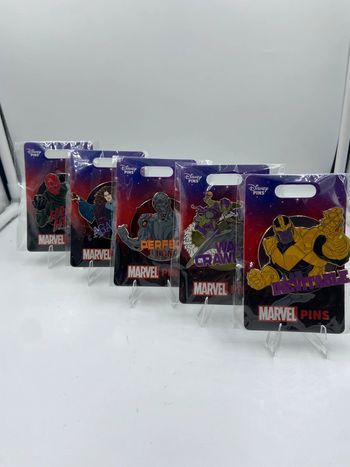 Lot 5 Pin's Marvel Édition Limitée - Thanos, Ultron, Agatha, Green Goblin & Red Skull Disney