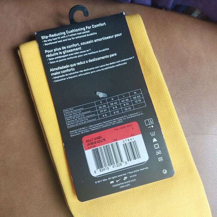 Chaussettes de foot Nike t42-46 - photo numéro 3