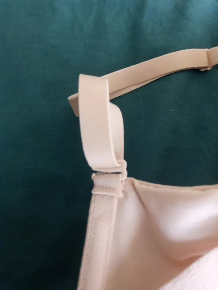 Soutien gorge amoliforme dos nu - photo numéro 5
