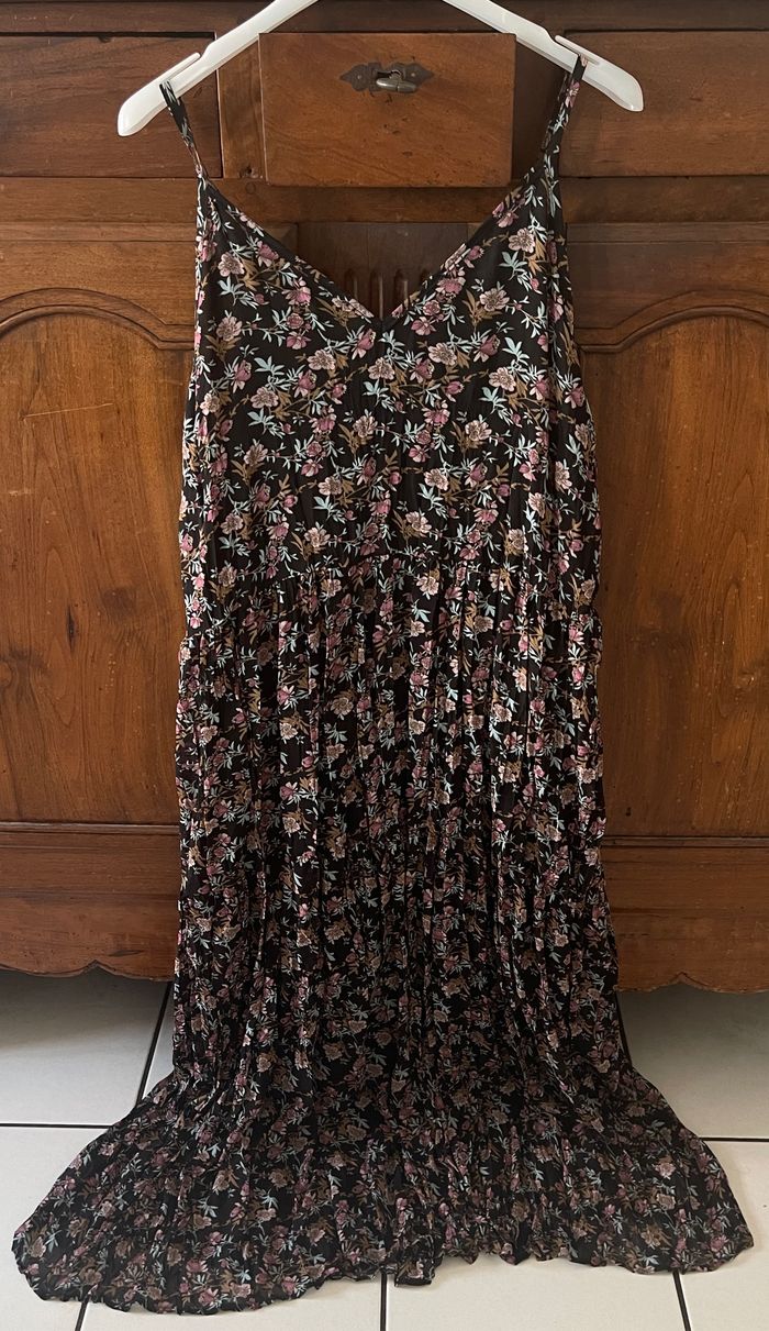 Robe imprimé fleurs bretelle