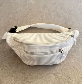Sac banane blanche en velours côtelé