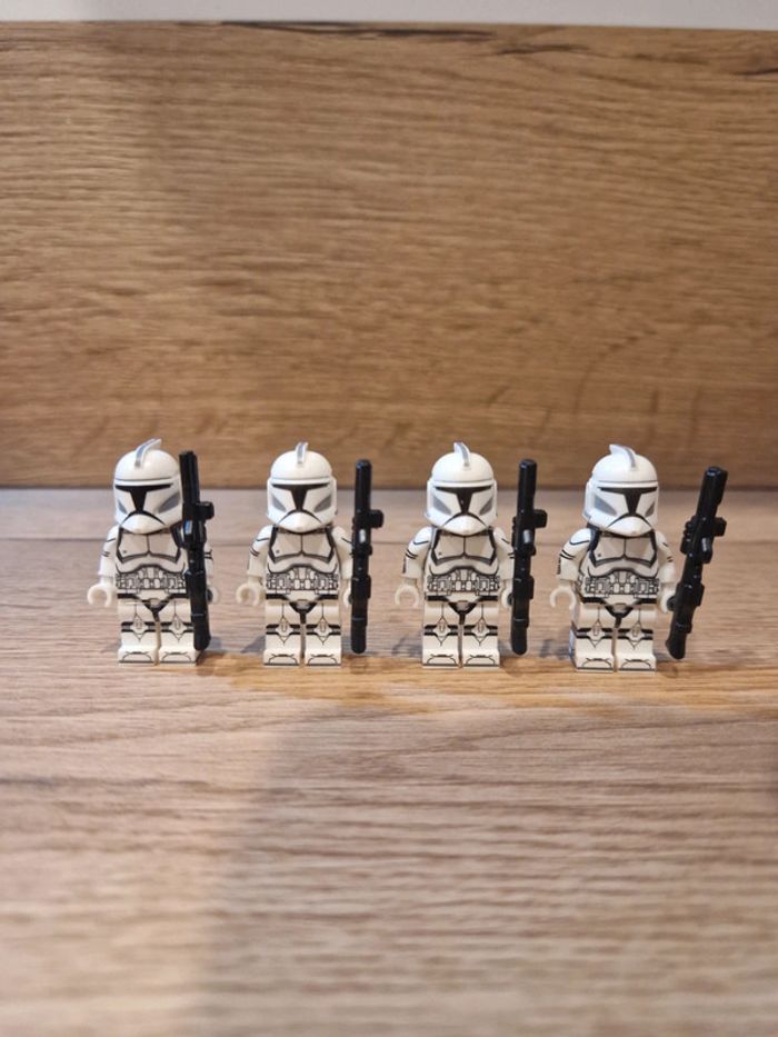 Figurines type lego 4 clones première génération star wars