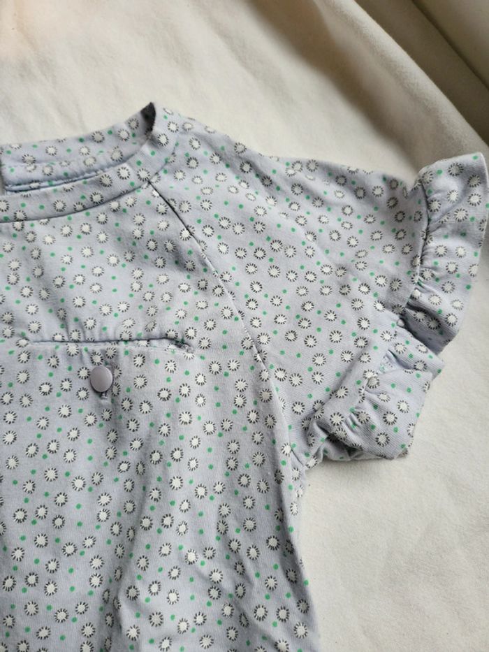 T-shirt qualité volants 18 mois - photo numéro 2