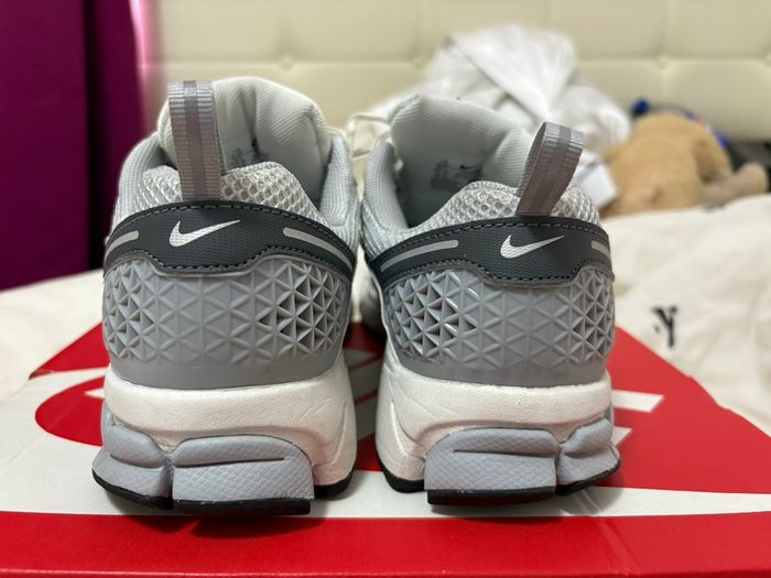 Nike Vomero 5 taille 38 - photo numéro 2