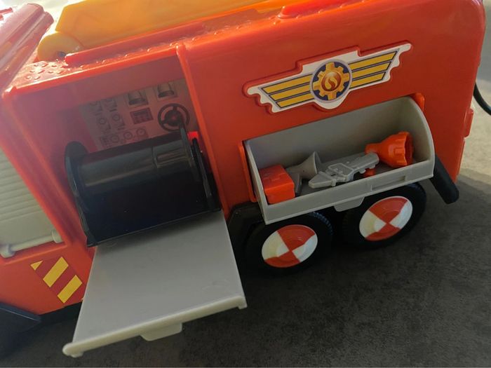 Camion Sam Le Pompier son et lumière - photo numéro 3