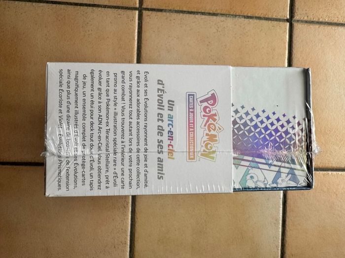 Pokémon upc évolutions prismatiques évoli – fr scellée - photo numéro 8