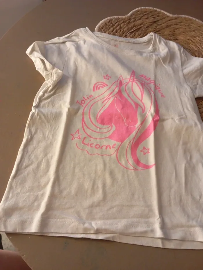 Tee shirt licorne 8 ans