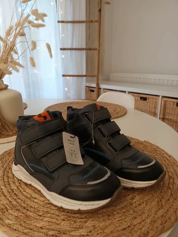 Jolie paire de baskets montantes à scratchs Sprox neuves avec étiquettes 🏷