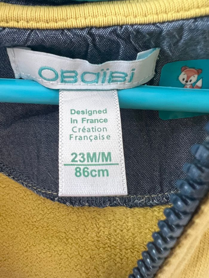 Gilet à capuche jaune - photo numéro 8