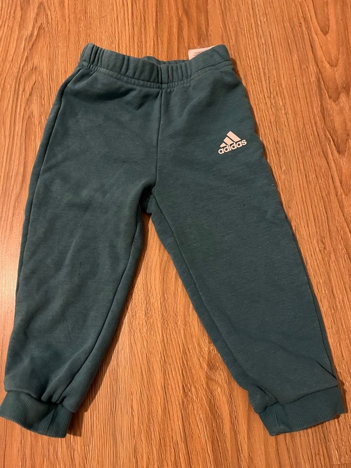 Pantalon adidas 18 mois