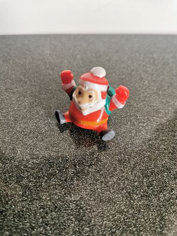 Figurine Père Noel Kinder
