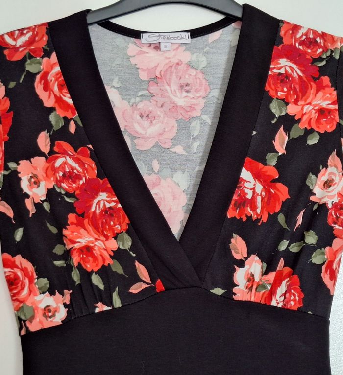 Robe bohème courte à l'imprimé fleuri - photo numéro 2