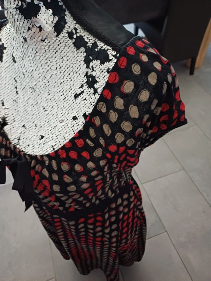 Robe col rond / dentelle / noeud - photo numéro 5