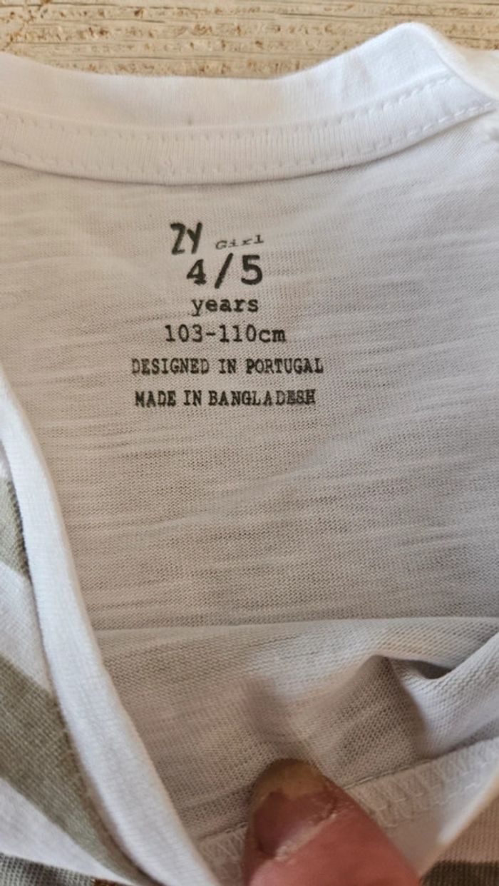 Blouse sans manche blanche à ligne grise, Zy Girl, 4/5 ans, neuve - photo numéro 6