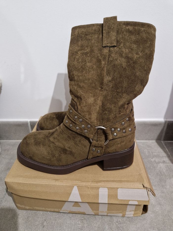 Bottes mi-hautes - photo numéro 4