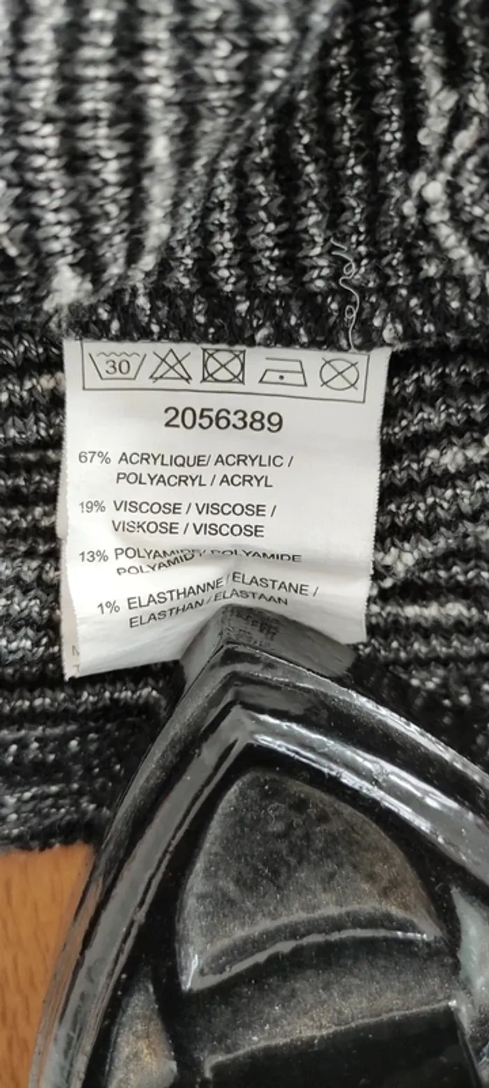 Pull taille 5 (44/46) - photo numéro 5