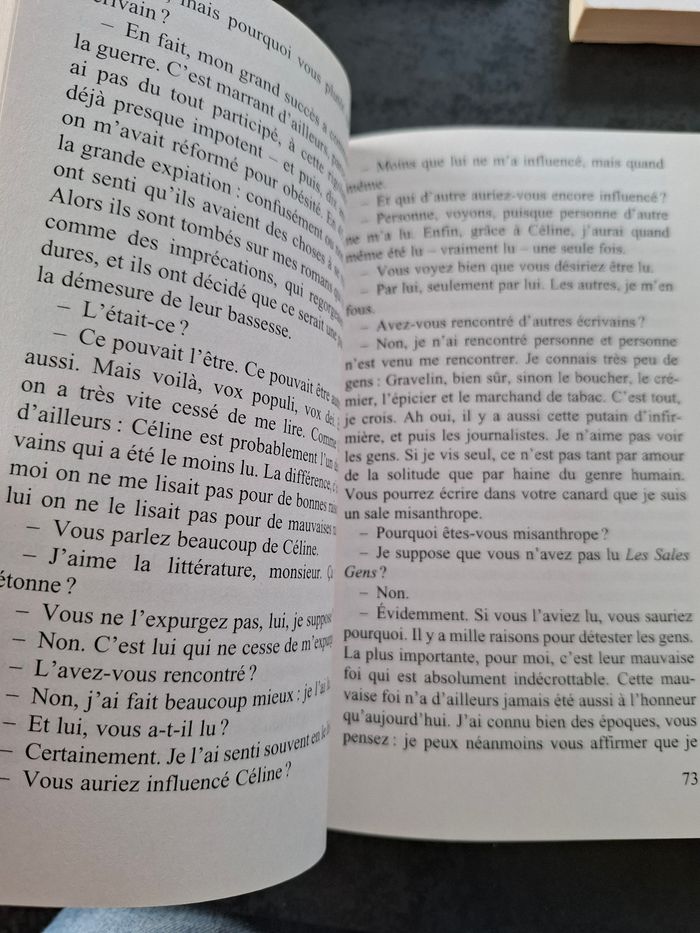Lot de 3 livres d'Amélie Nothomb en bon état - photo numéro 5