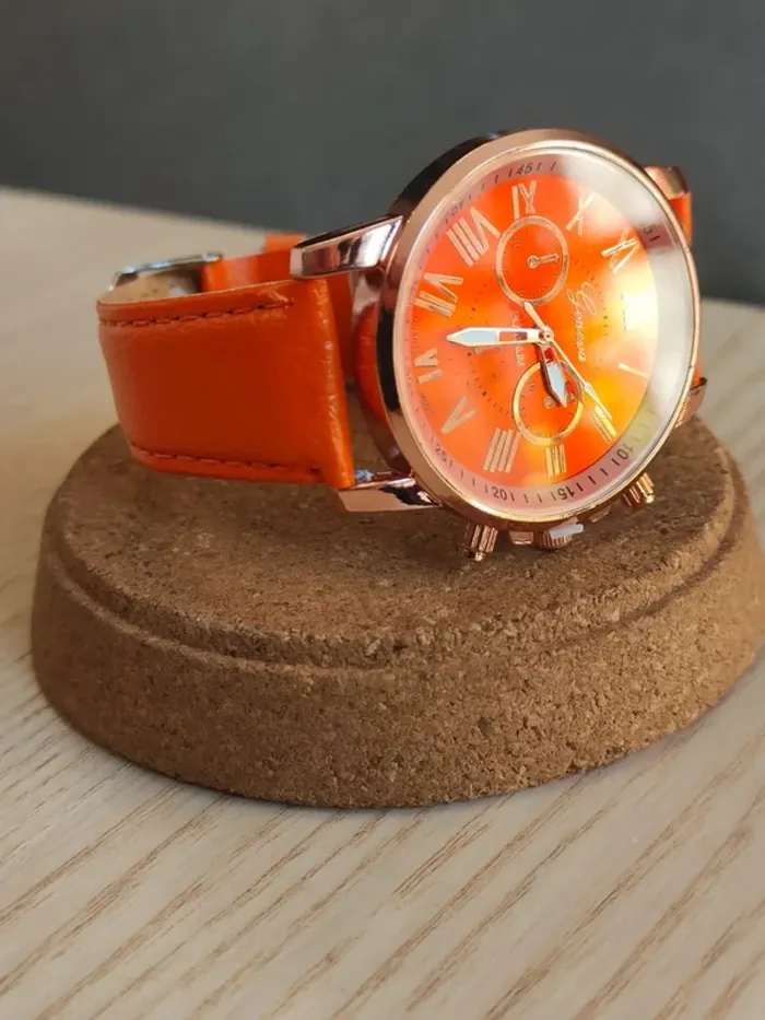 Montre orange, style vintage classique
