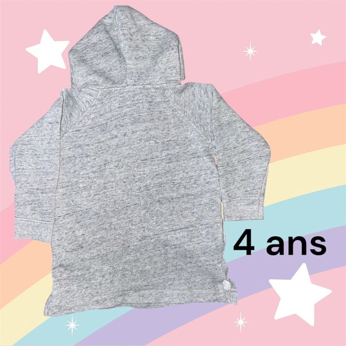 Pull Minnie 4 ans très bonne état - photo numéro 2