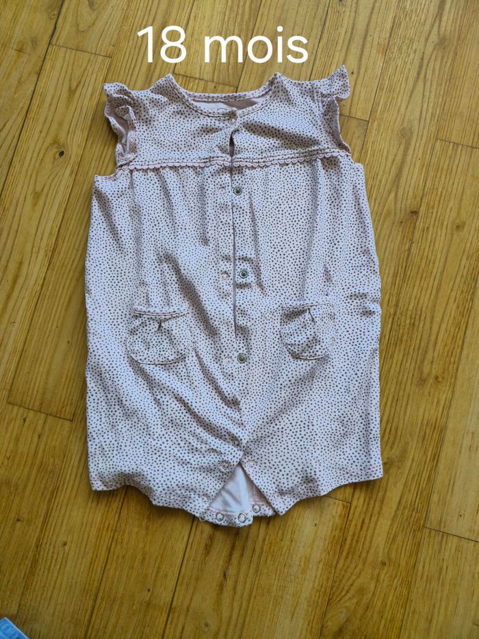 Grand lot vêtements bebe fille 18 mois - photo numéro 4