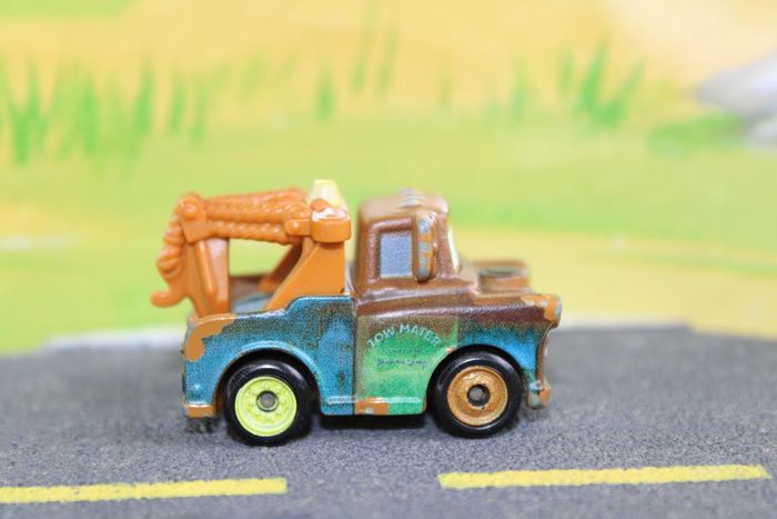 Disney Pixar cars mini racer Martin - photo numéro 6