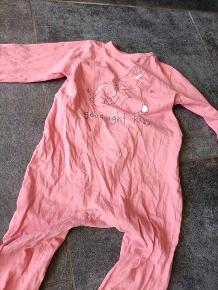 Pyjama une pièce - photo numéro 2