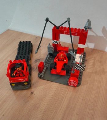 Lego Duplo Ferrari