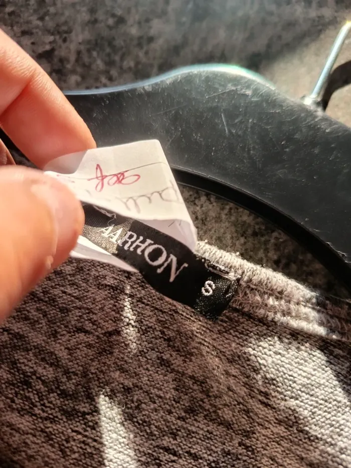 Pull fin taille s aarhon - photo numéro 2