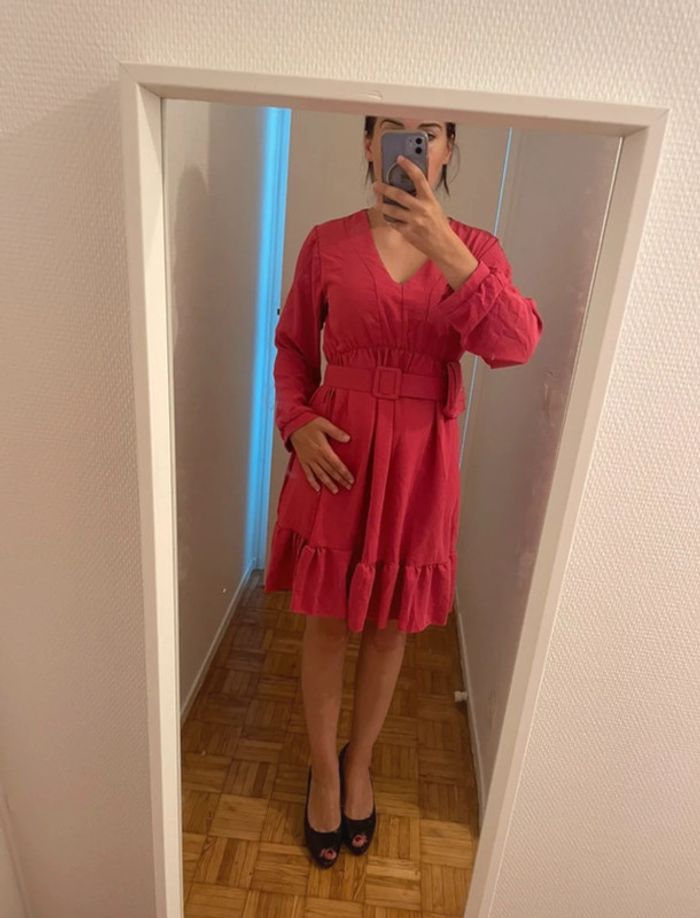 Robe rose avec sa pochette à la ceinture 36/38