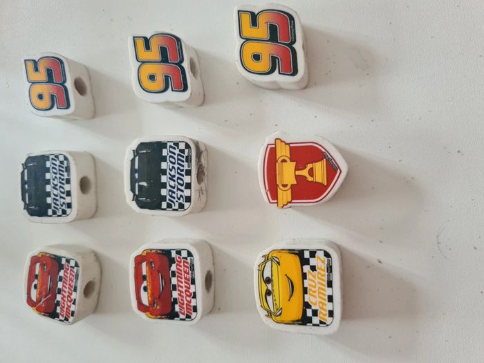 Lot de gomme cars - photo numéro 2