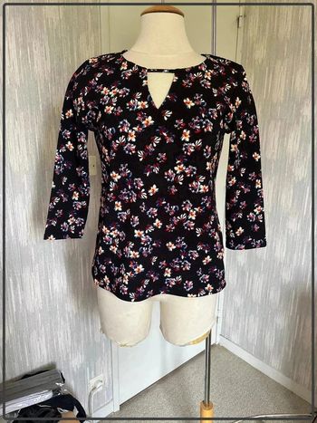 Magnifique blouse taille 38 marque phildar *
